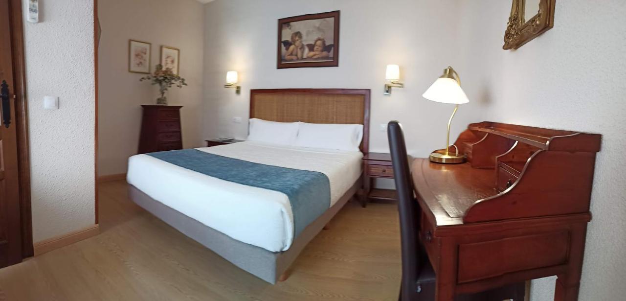 Hostal Rural Moratin 帕斯特拉纳 外观 照片